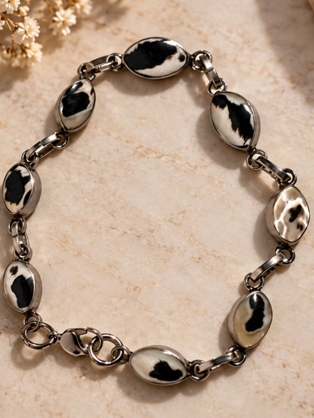 Vintage Silver Tone Marquise Black & White Shell Link Bracelet